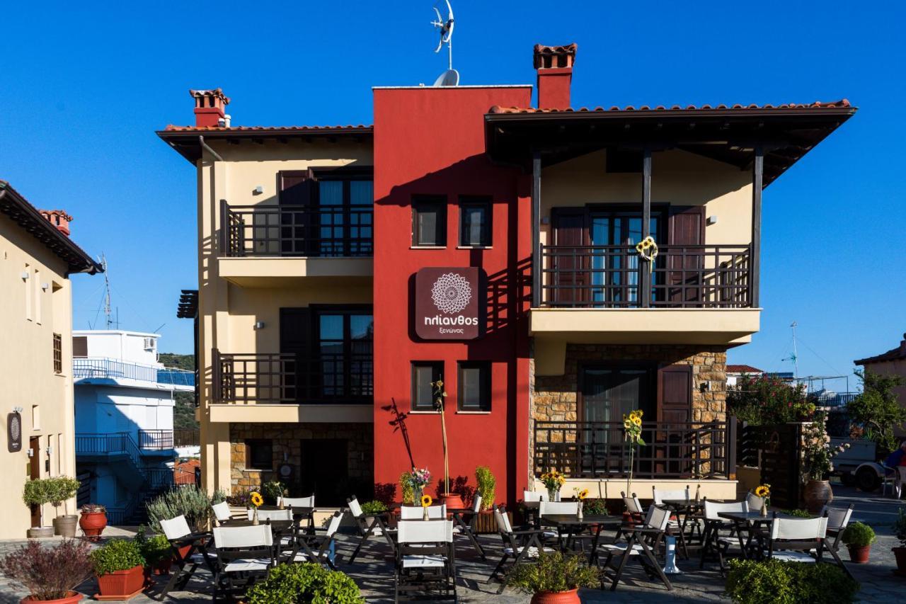 Helianthus Guesthouse Ammouliana Buitenkant foto